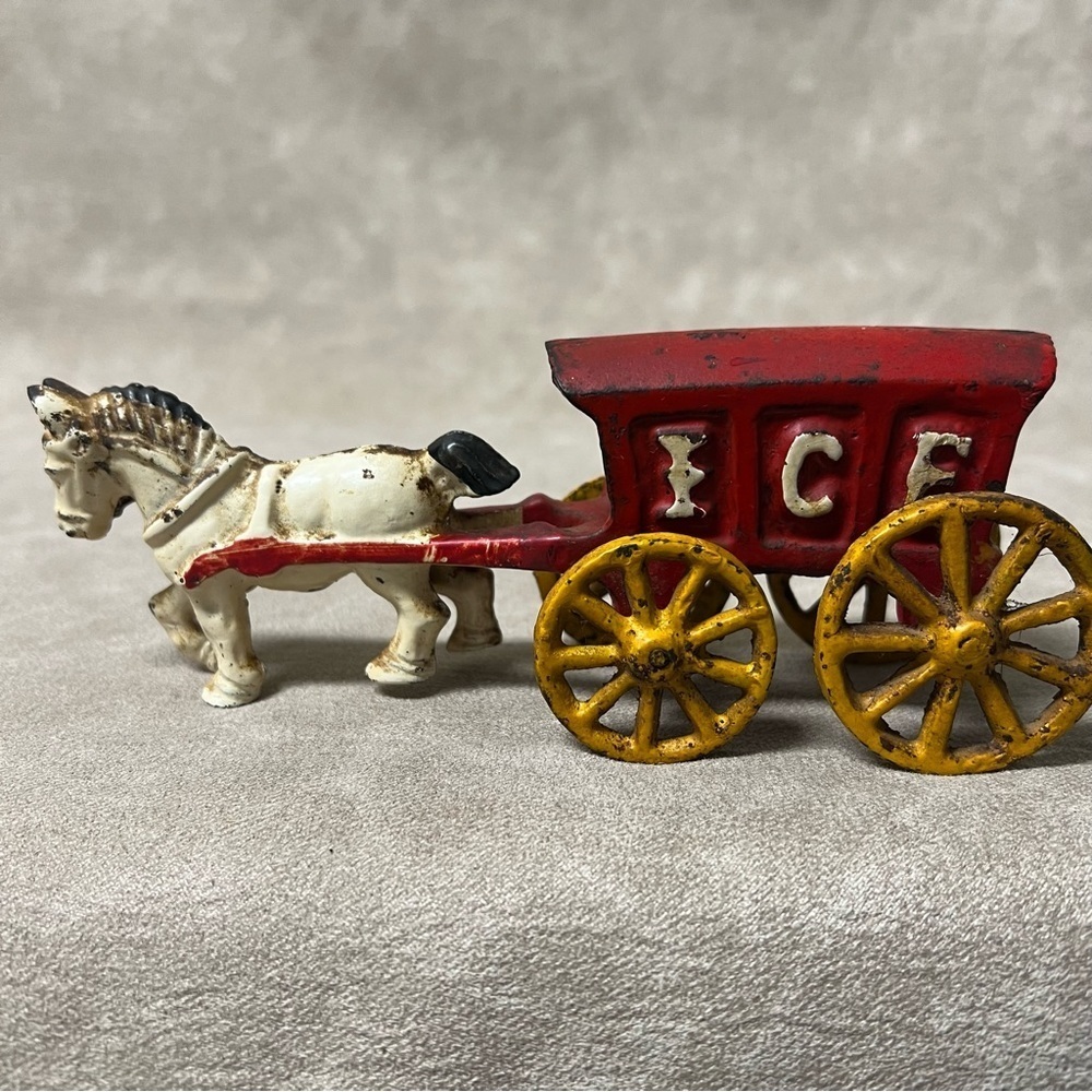 Toy Antique Cast Iron Horse Drawn Ice Wagon Red White  7.5x2x3 Inches